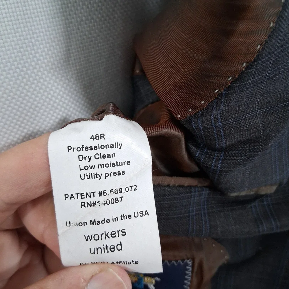 Hart Schaffner Marx Blazer Men 46R Grey Plaid Two Button Made in USA Double Vent
